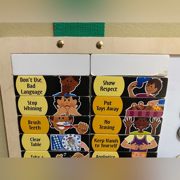 Melissa & Doug Deluxe Wooden Magnetic Responsibility Chart With Magnets - Picture 10 of 15